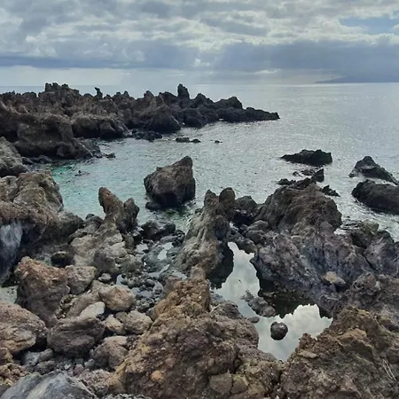 Home2book Sunset Terrace & Pool Haven Daire *