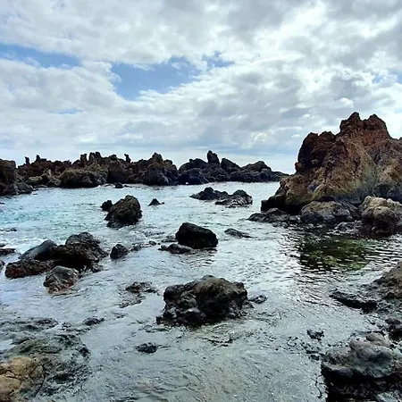 Home2book Sunset Terrace & Pool Haven