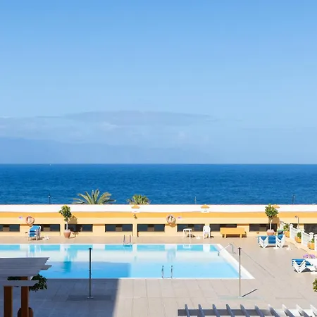 Home2book Sunset Terrace & Pool Haven Apartment