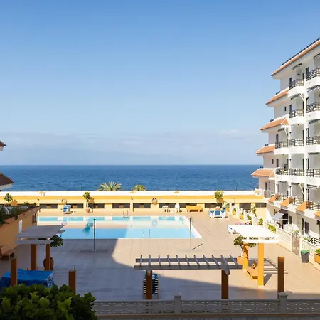 Home2book Sunset Terrace & Pool Haven Apartment