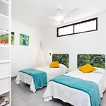 Home2book Sunset Terrace & Pool Haven Apartment *