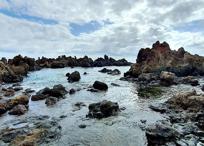 Home2book Sunset Terrace & Pool Haven