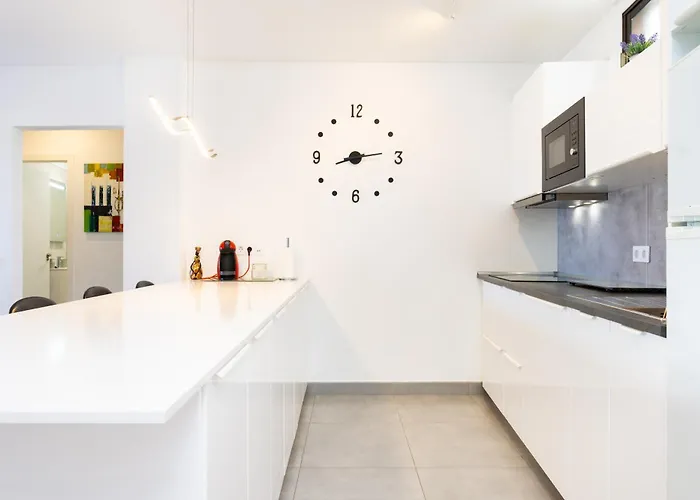 Home2book Sunset Terrace & Pool Haven Apartamento